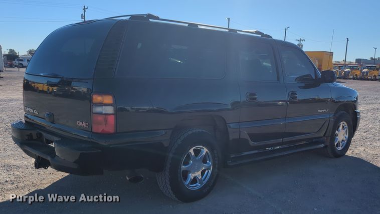 image for item OL9127 2002 GMC Yukon Denali XL  SUV