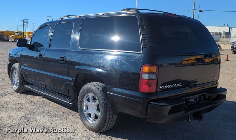 image for item OL9127 2002 GMC Yukon Denali XL  SUV