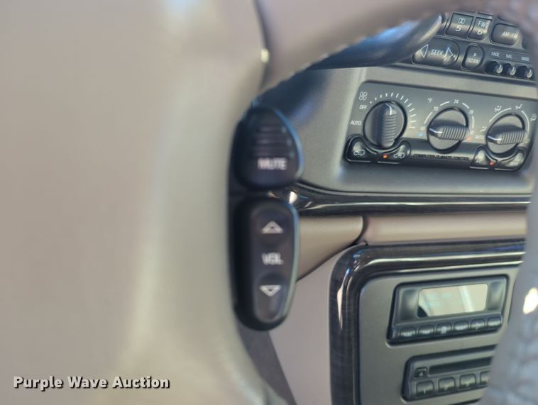 image for item OL9127 2002 GMC Yukon Denali XL  SUV