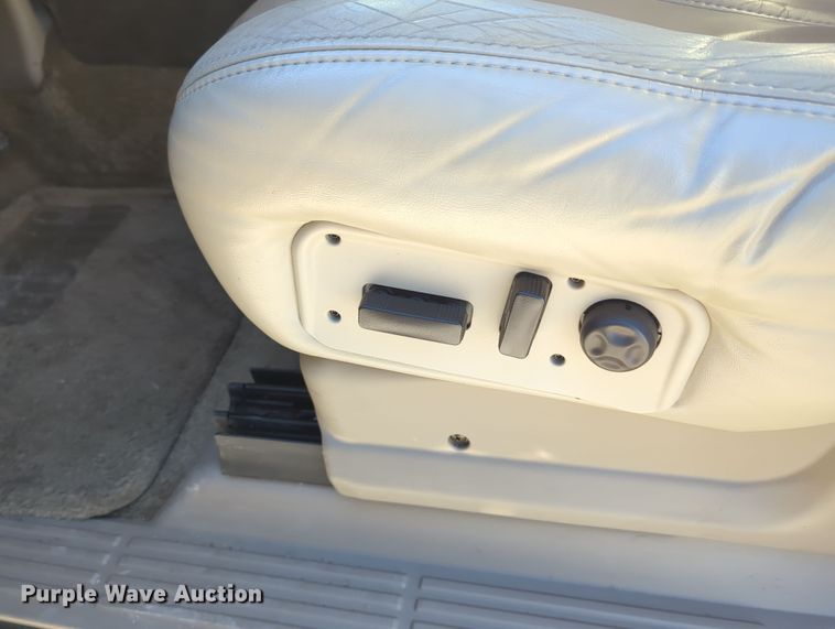 image for item OL9127 2002 GMC Yukon Denali XL  SUV