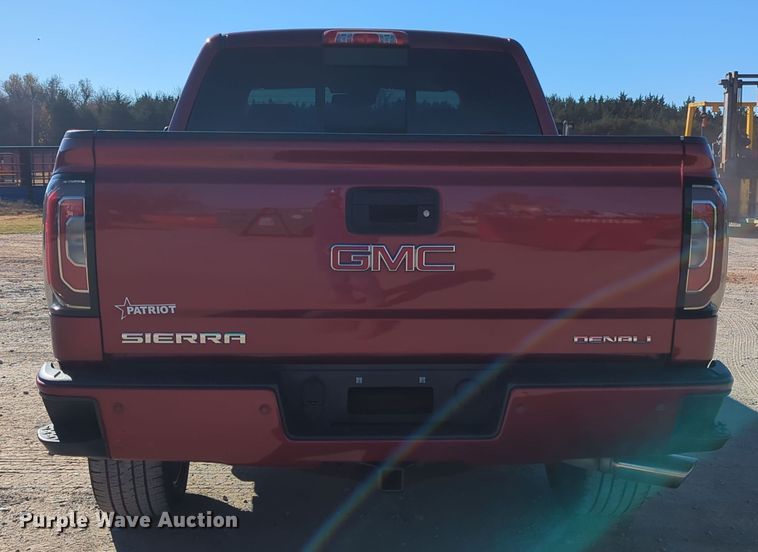 image for item OL9149 2018 GMC Sierra 1500 Denali  Crew Cab pickup truck