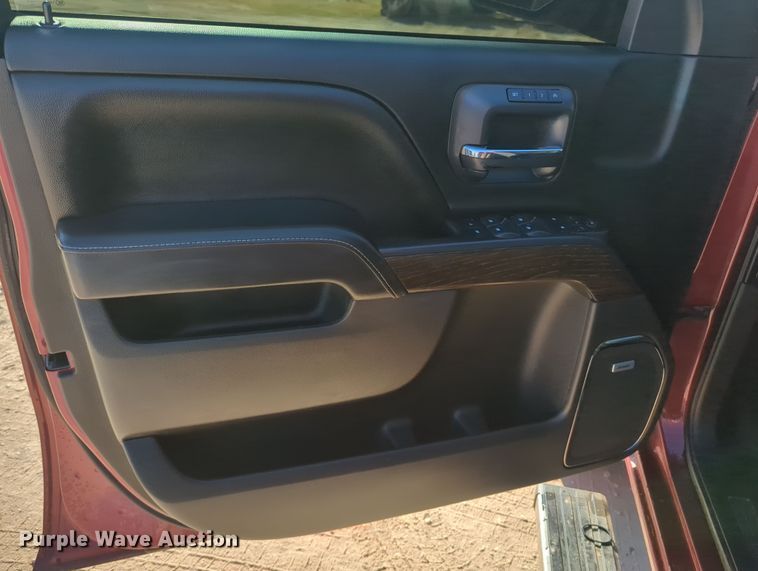 image for item OL9149 2018 GMC Sierra 1500 Denali  Crew Cab pickup truck