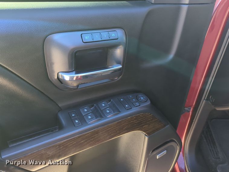 image for item OL9149 2018 GMC Sierra 1500 Denali  Crew Cab pickup truck