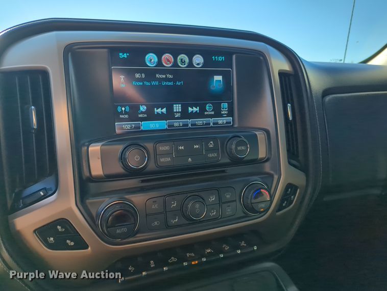 image for item OL9149 2018 GMC Sierra 1500 Denali  Crew Cab pickup truck