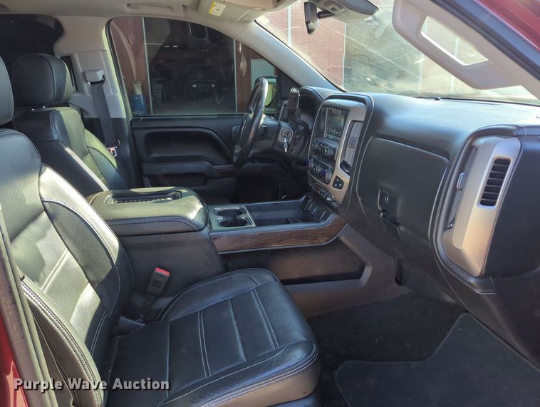 image for item OL9149 2018 GMC Sierra 1500 Denali  Crew Cab pickup truck