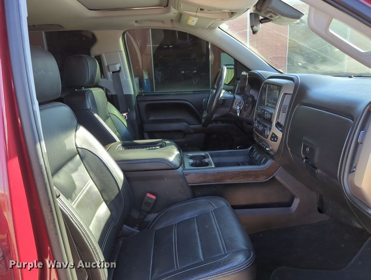 image for item OL9149 2018 GMC Sierra 1500 Denali  Crew Cab pickup truck