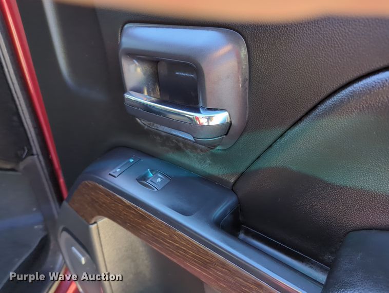 image for item OL9149 2018 GMC Sierra 1500 Denali  Crew Cab pickup truck