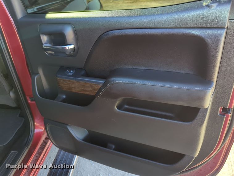 image for item OL9149 2018 GMC Sierra 1500 Denali  Crew Cab pickup truck