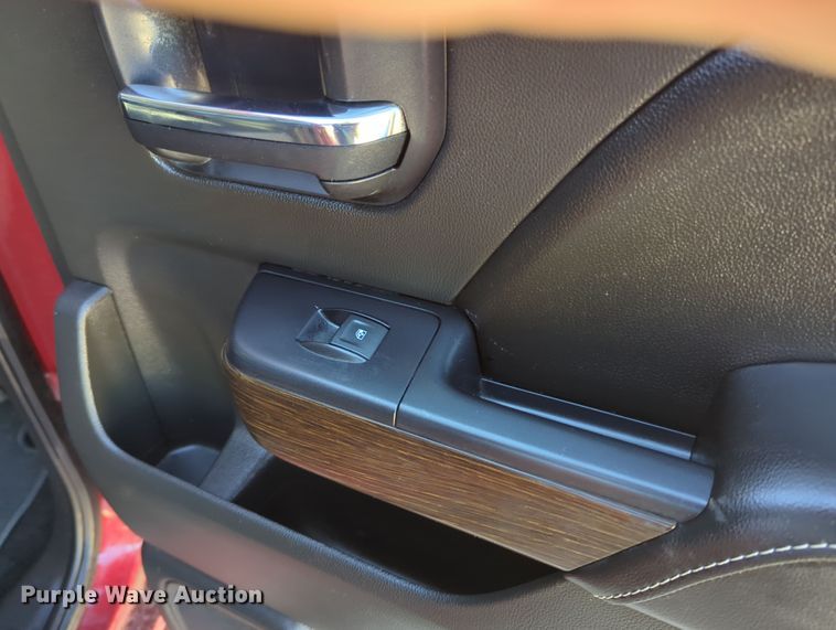 image for item OL9149 2018 GMC Sierra 1500 Denali  Crew Cab pickup truck