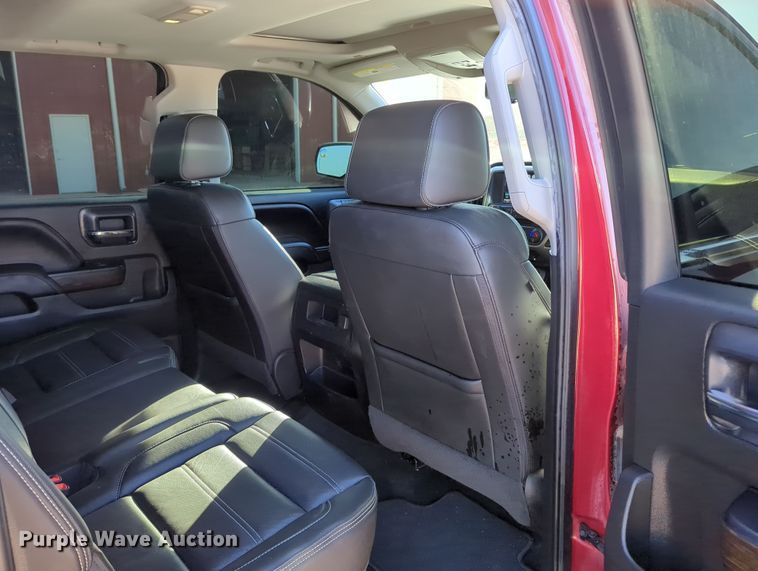 image for item OL9149 2018 GMC Sierra 1500 Denali  Crew Cab pickup truck