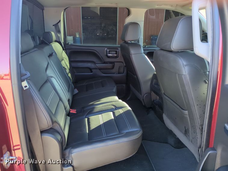 image for item OL9149 2018 GMC Sierra 1500 Denali  Crew Cab pickup truck