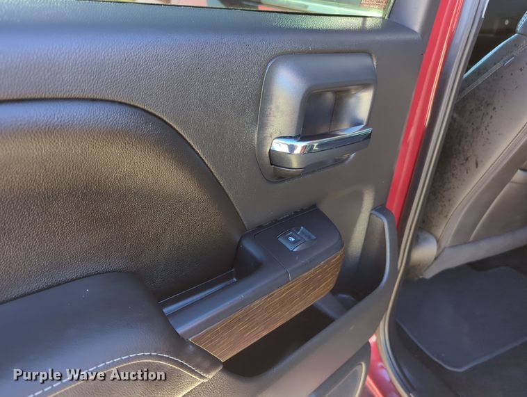 image for item OL9149 2018 GMC Sierra 1500 Denali  Crew Cab pickup truck