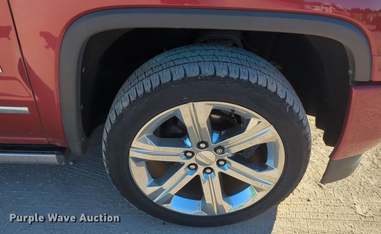 image for item OL9149 2018 GMC Sierra 1500 Denali  Crew Cab pickup truck