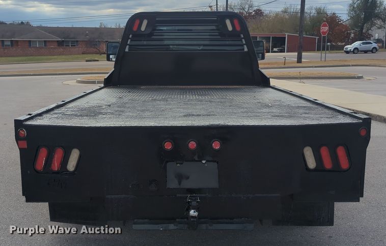 image for item OL9187 2016 Ford F350 Super Duty  flatbed pickup truck
