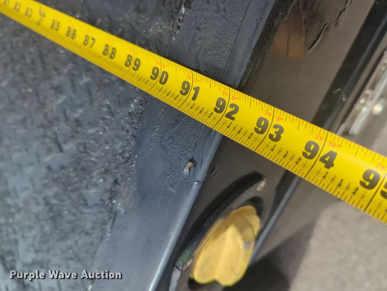 image for item OL9187 2016 Ford F350 Super Duty  flatbed pickup truck