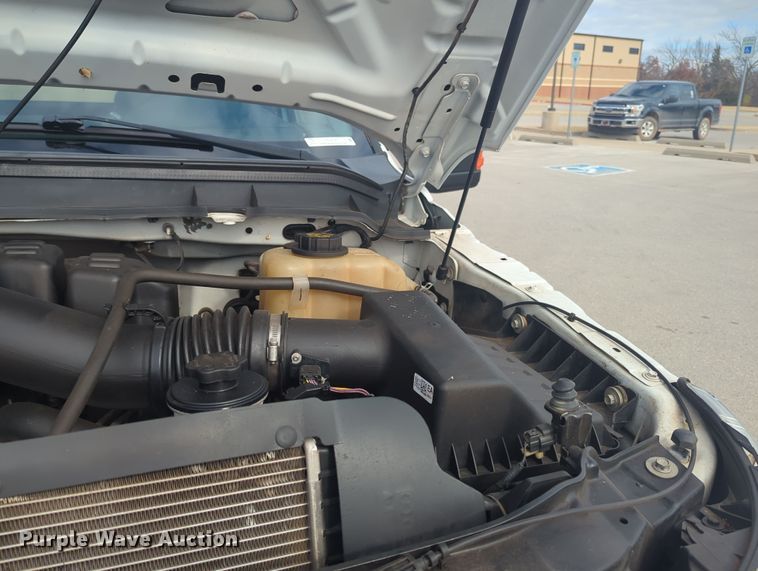 image for item OL9187 2016 Ford F350 Super Duty  flatbed pickup truck