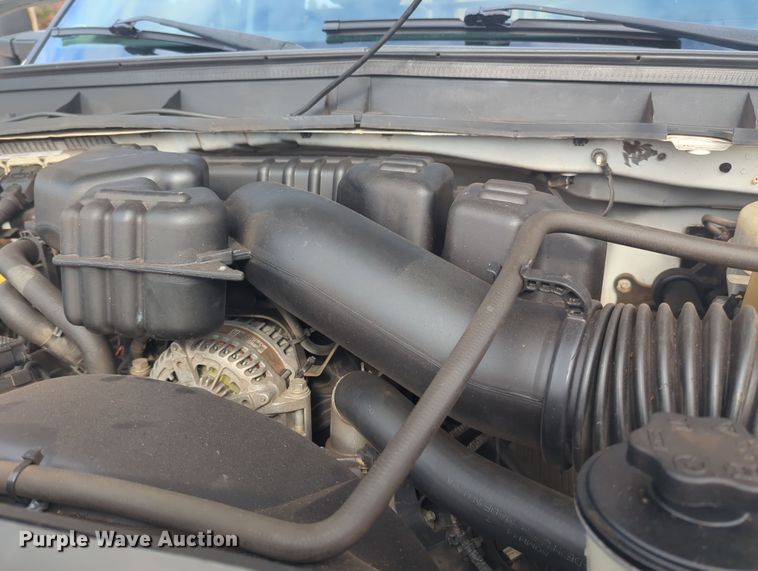 image for item OL9187 2016 Ford F350 Super Duty  flatbed pickup truck