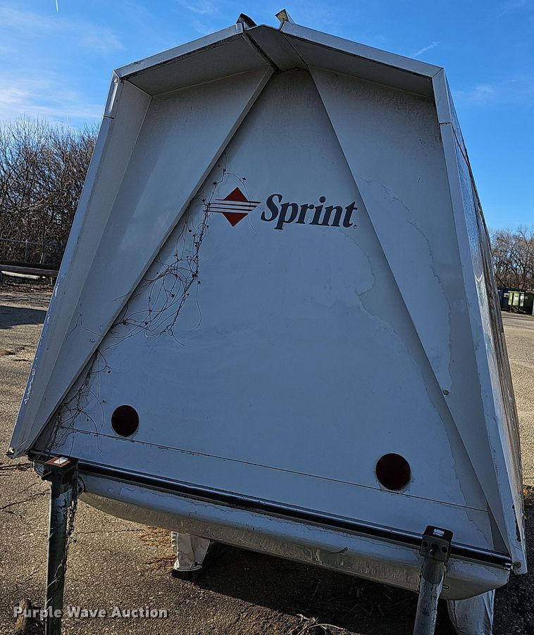 image for item OL9411 Sprint  pay phone trailer