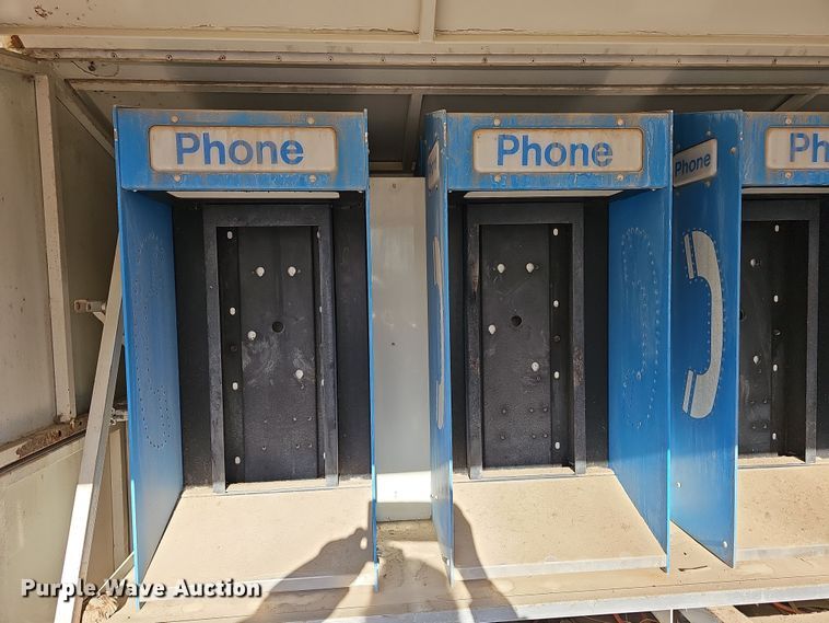 image for item OL9411 Sprint  pay phone trailer