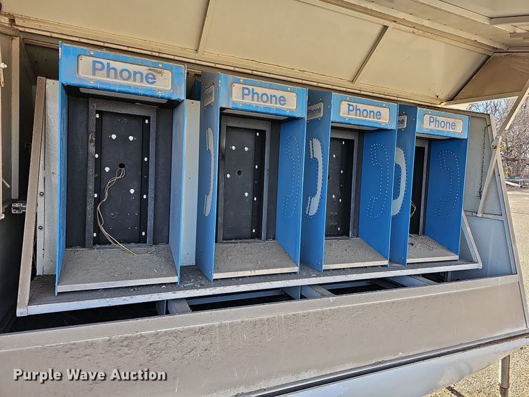 image for item OL9411 Sprint  pay phone trailer