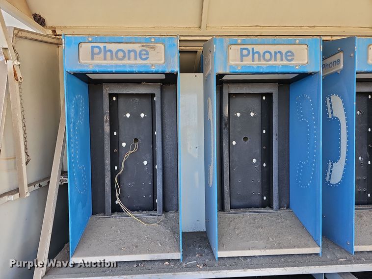 image for item OL9411 Sprint  pay phone trailer
