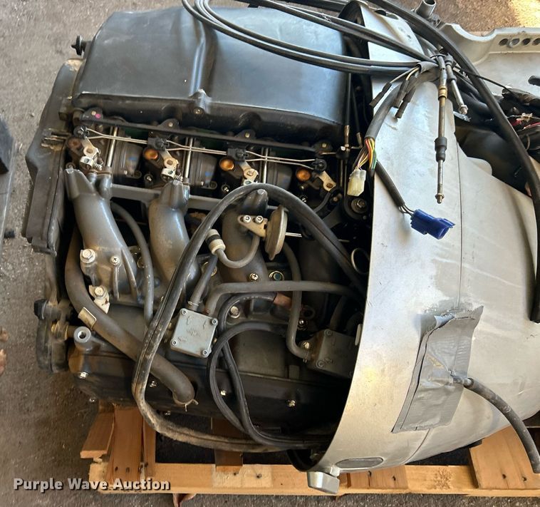 image for item OM9089 2000 Honda  outboard engine