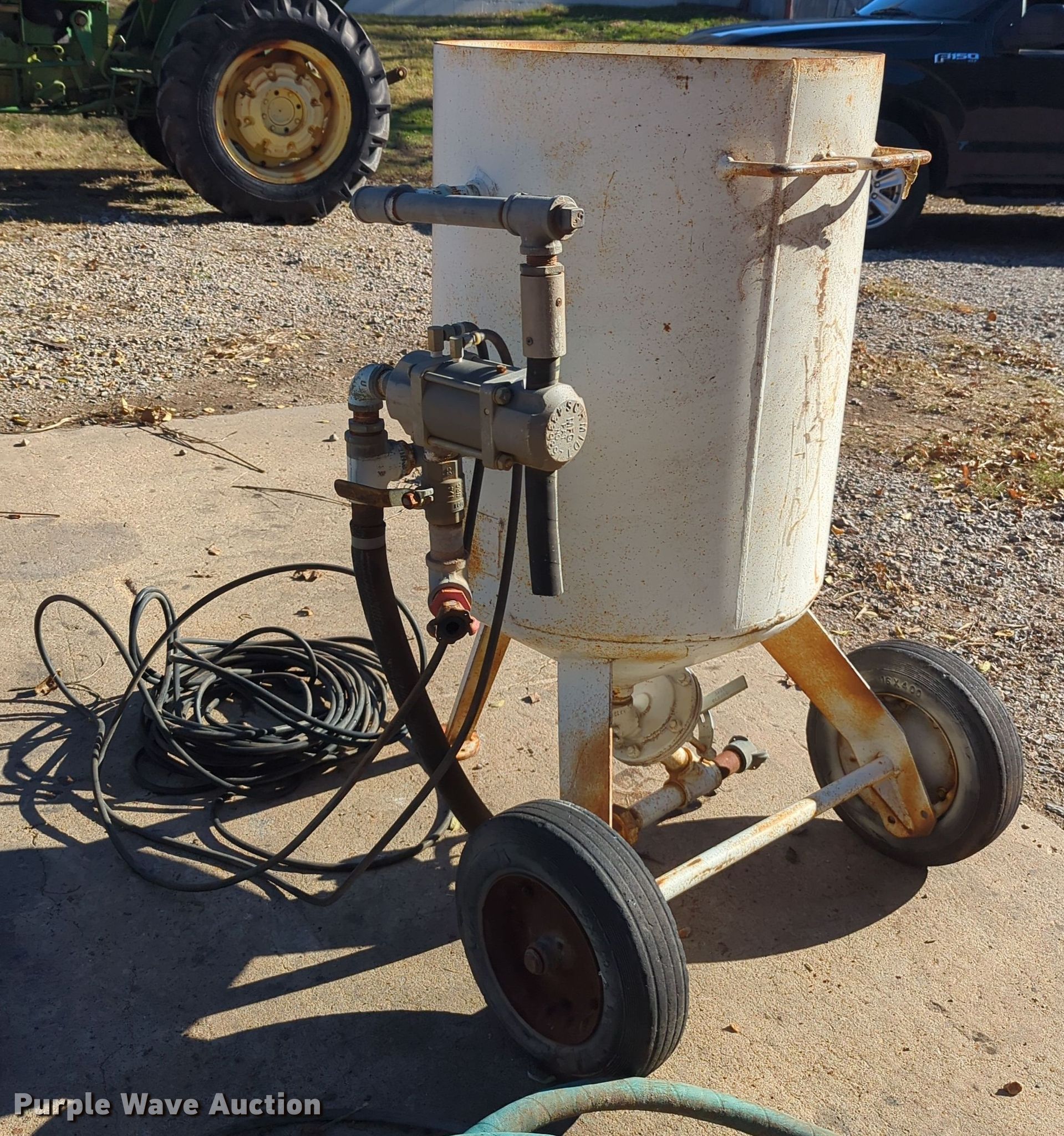 Clemco SCWB2452 sandblaster in Norman, OK Item OD9051 for sale