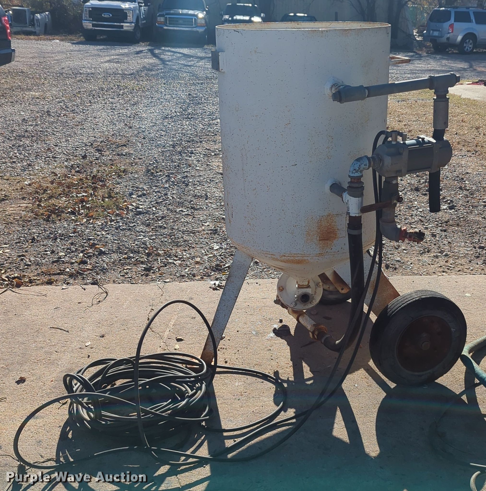 Clemco SCWB2452 sandblaster in Norman, OK Item OD9051 for sale