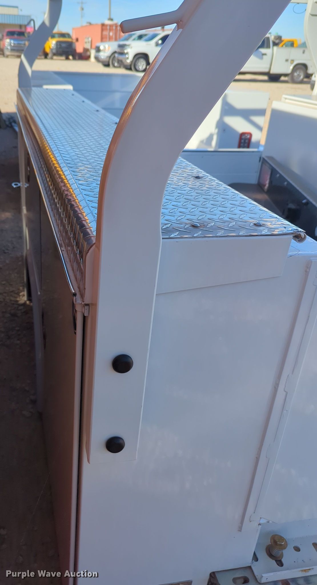 Royal utility bed in Oklahoma City, OK Item OD9098 for sale Purple Wave