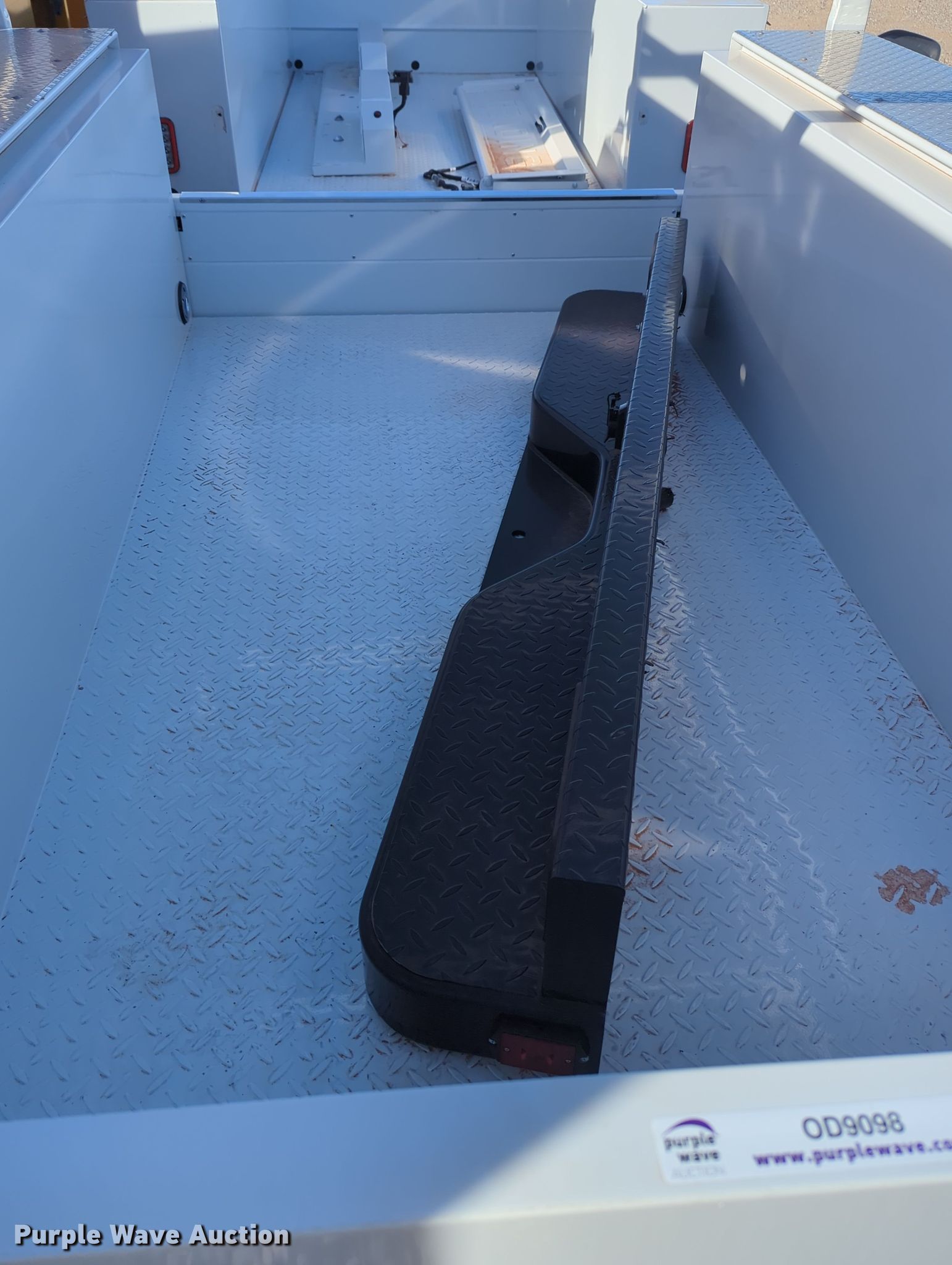 Royal utility bed in Oklahoma City, OK Item OD9098 for sale Purple Wave