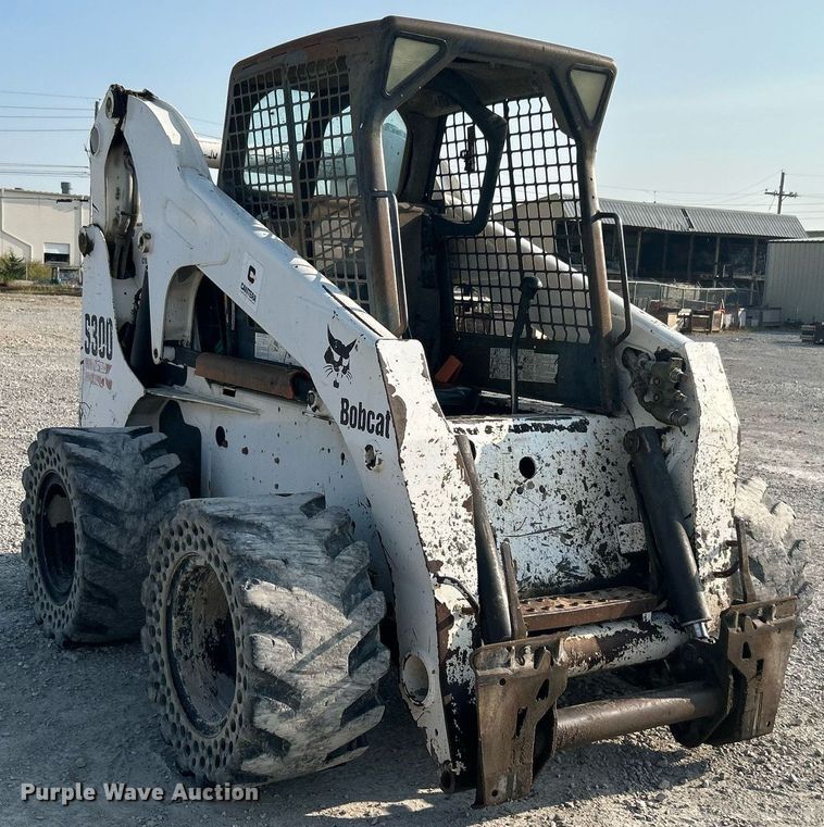 image for item DJ6294 2005 Bobcat S300  skid steer loader