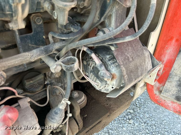 image for item DJ6294 2005 Bobcat S300  skid steer loader