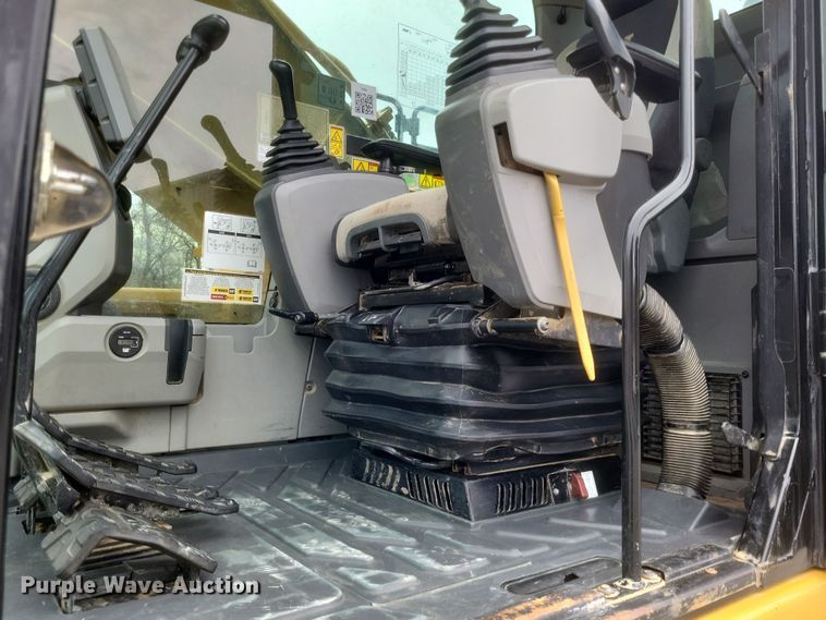 image for item DK1203 2016 Caterpillar 336FL  long reach excavator