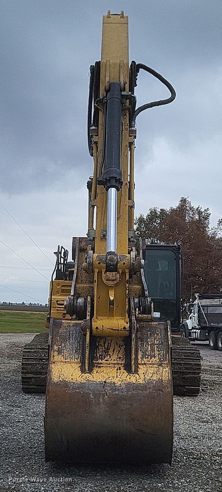 image for item DK1213 2017 Caterpillar 336FL  excavator