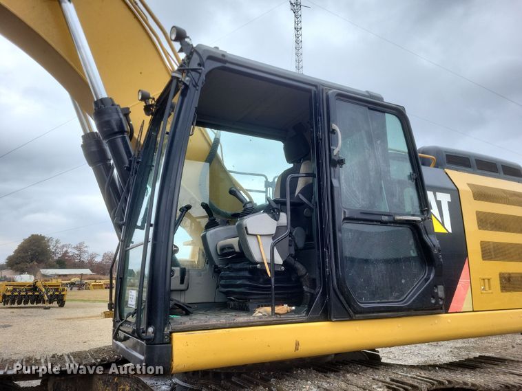 image for item DK1213 2017 Caterpillar 336FL  excavator