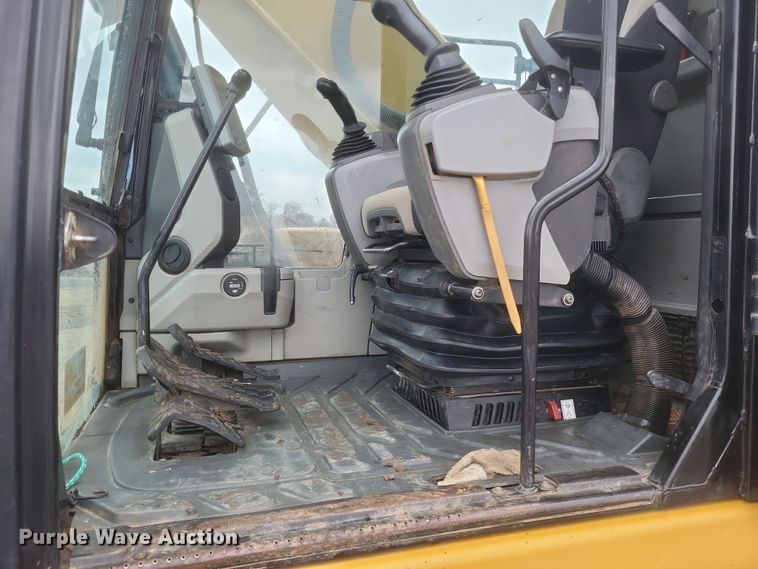 image for item DK1213 2017 Caterpillar 336FL  excavator