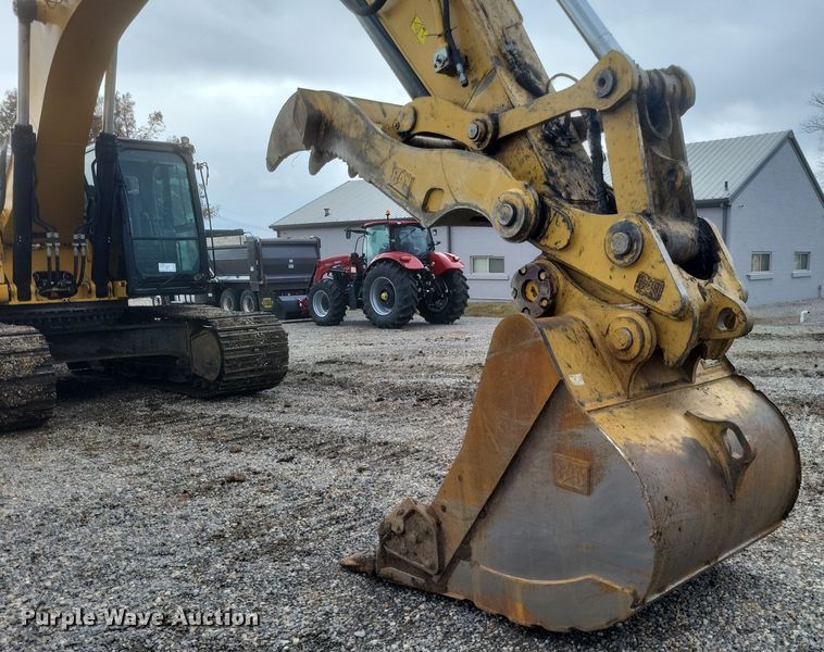image for item DK1214 2017 Caterpillar 336FL  excavator