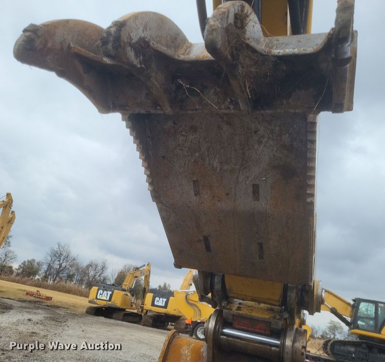 image for item DK1214 2017 Caterpillar 336FL  excavator