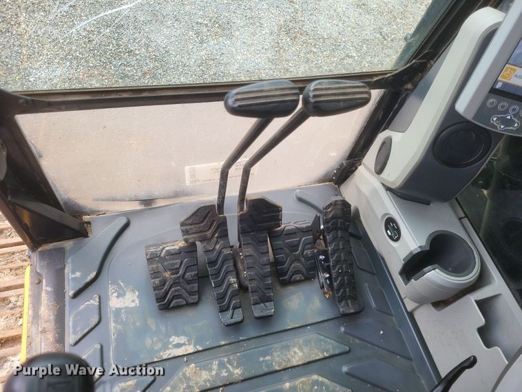 image for item DK1218 2016 Caterpillar 352FL  long reach excavator