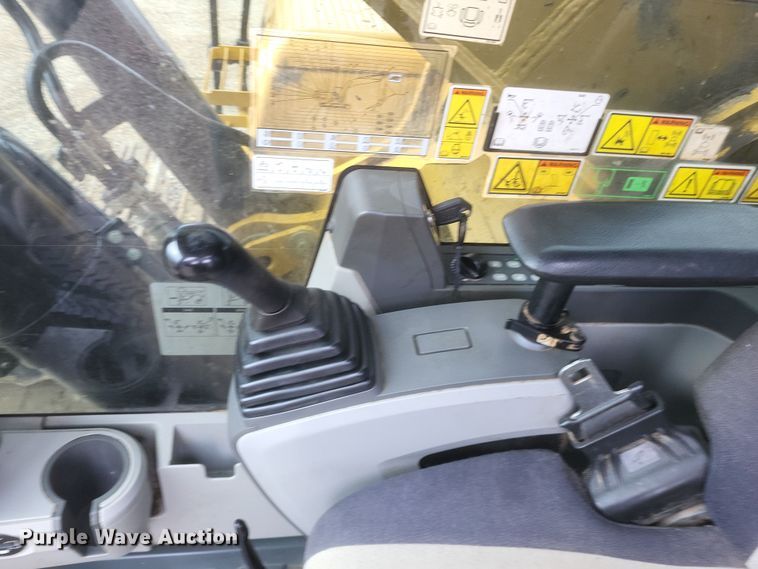 image for item DK1218 2016 Caterpillar 352FL  long reach excavator