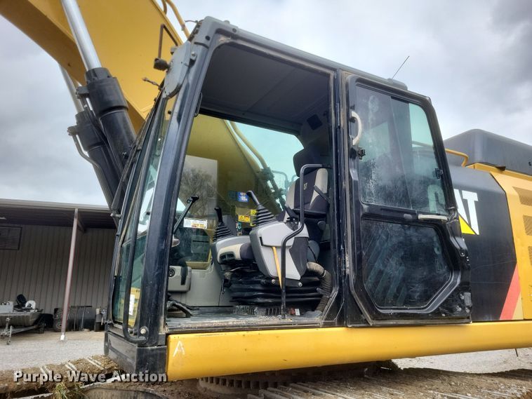 image for item DK1225 2016 Caterpillar 349FL  excavator