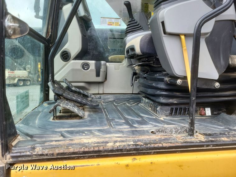 image for item DK1225 2016 Caterpillar 349FL  excavator