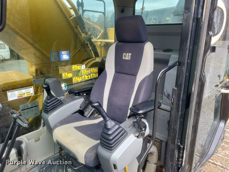 image for item DK1225 2016 Caterpillar 349FL  excavator