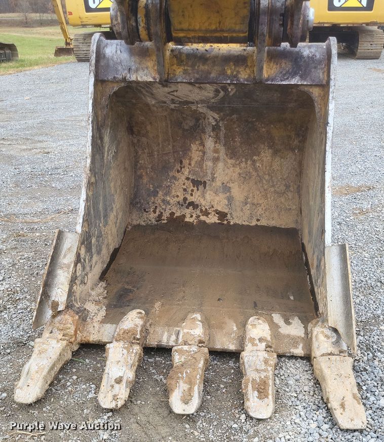 image for item DK1227 2017 Caterpillar 336FL  excavator