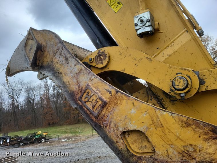 image for item DK1227 2017 Caterpillar 336FL  excavator