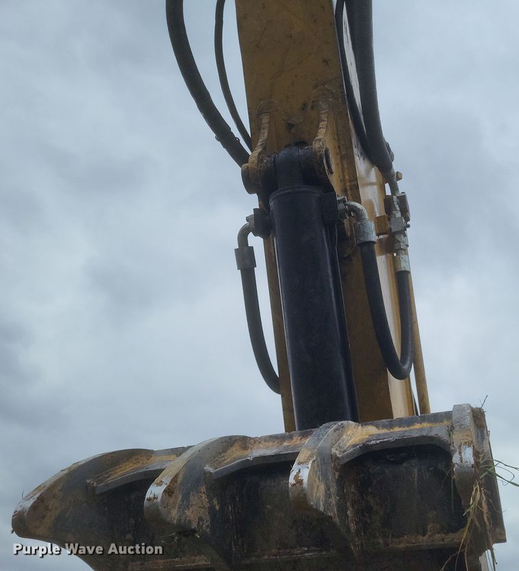 image for item DK1227 2017 Caterpillar 336FL  excavator