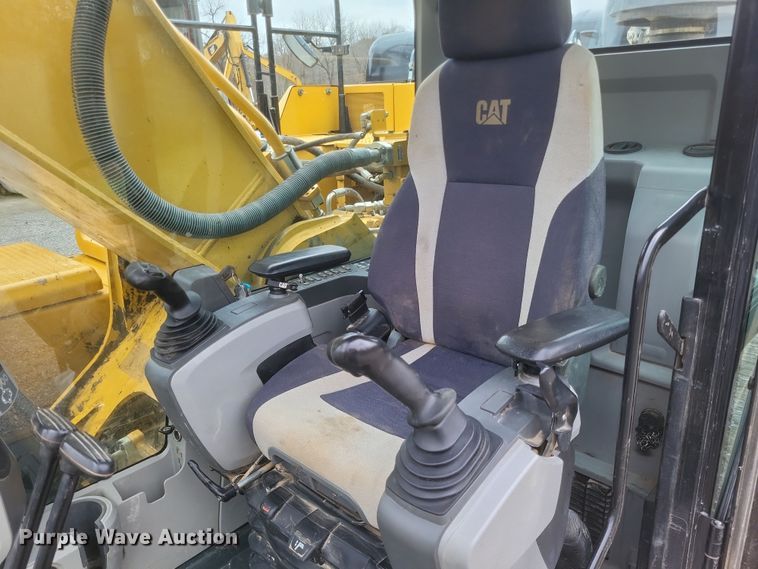 image for item DK1227 2017 Caterpillar 336FL  excavator