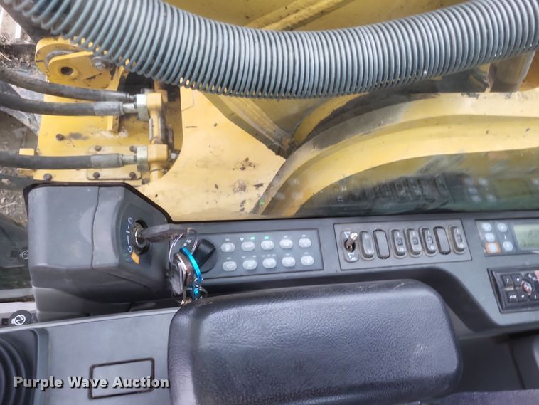 image for item DK1227 2017 Caterpillar 336FL  excavator