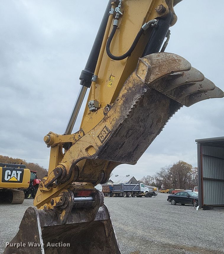image for item DK1228 2017 Caterpillar 336FL  excavator