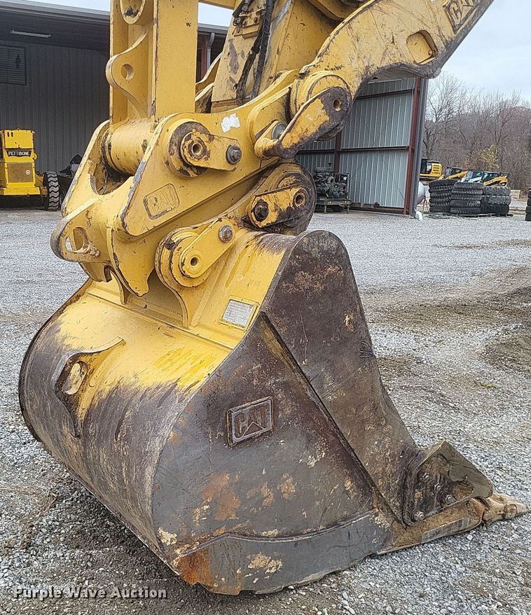 image for item DK1228 2017 Caterpillar 336FL  excavator
